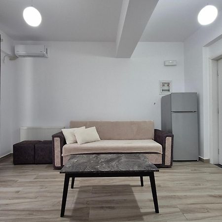 Flore Rooms Sarandë Eksteriør billede