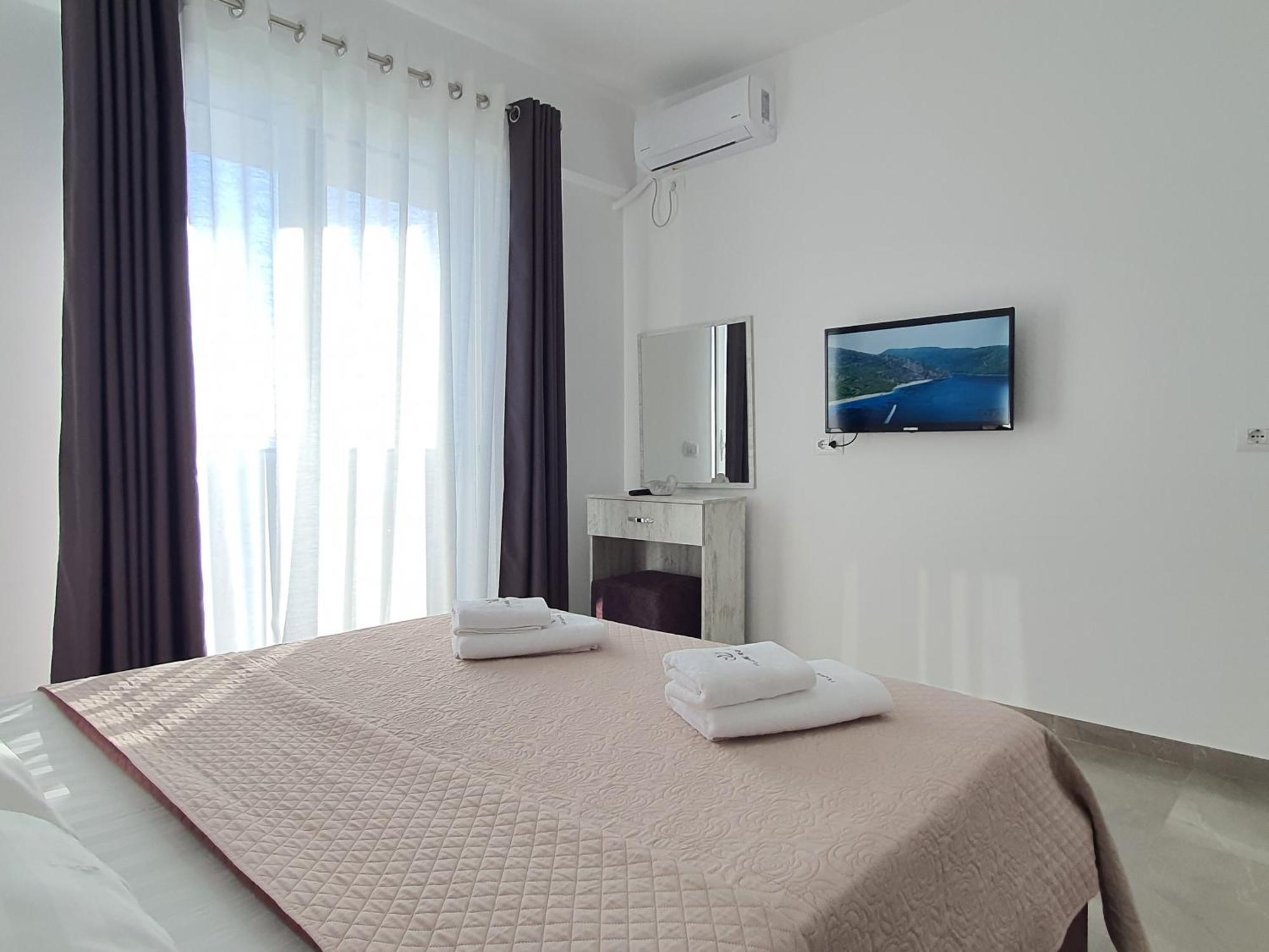 Flore Rooms Sarandë Eksteriør billede