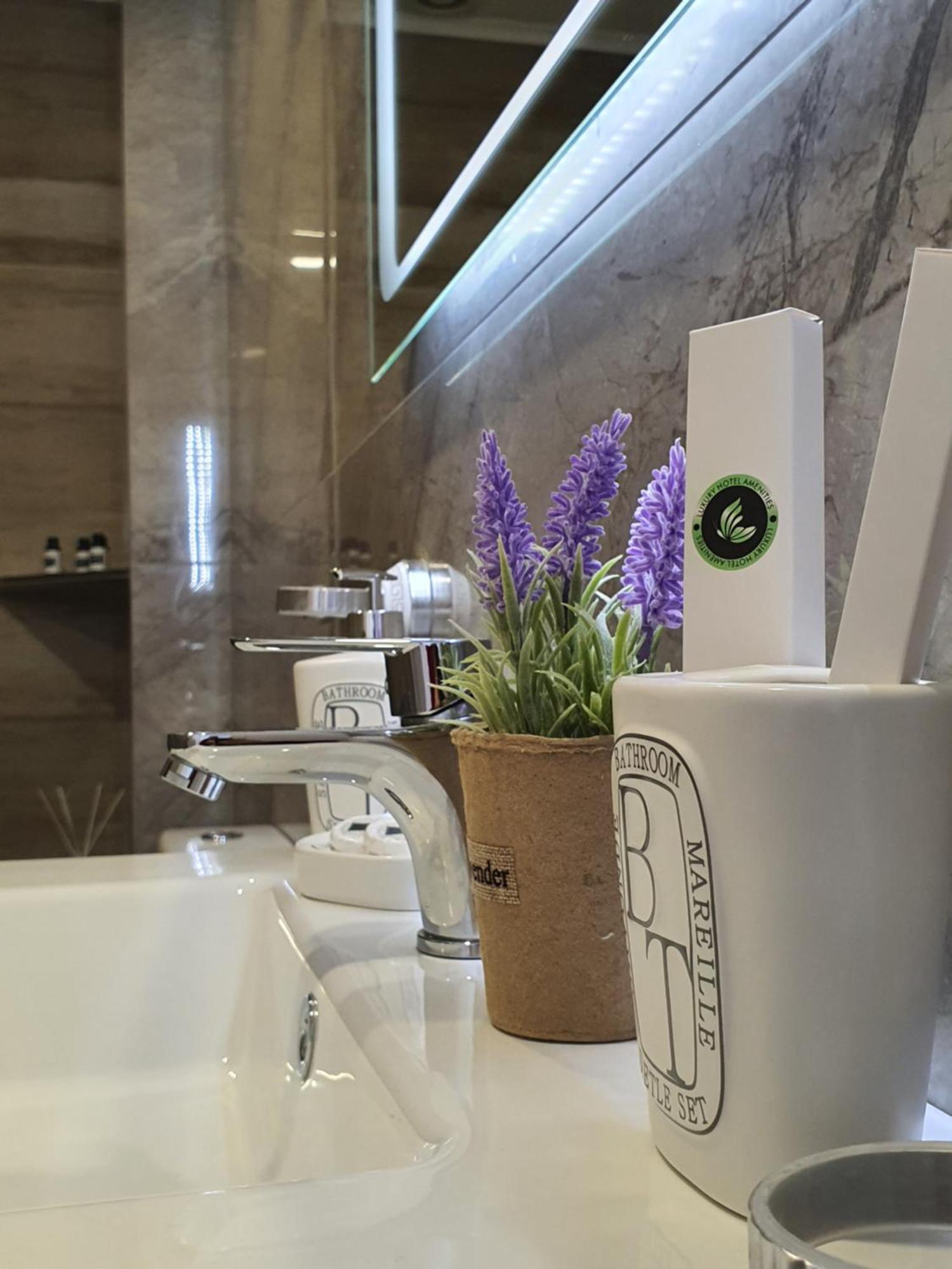 Flore Rooms Sarandë Eksteriør billede