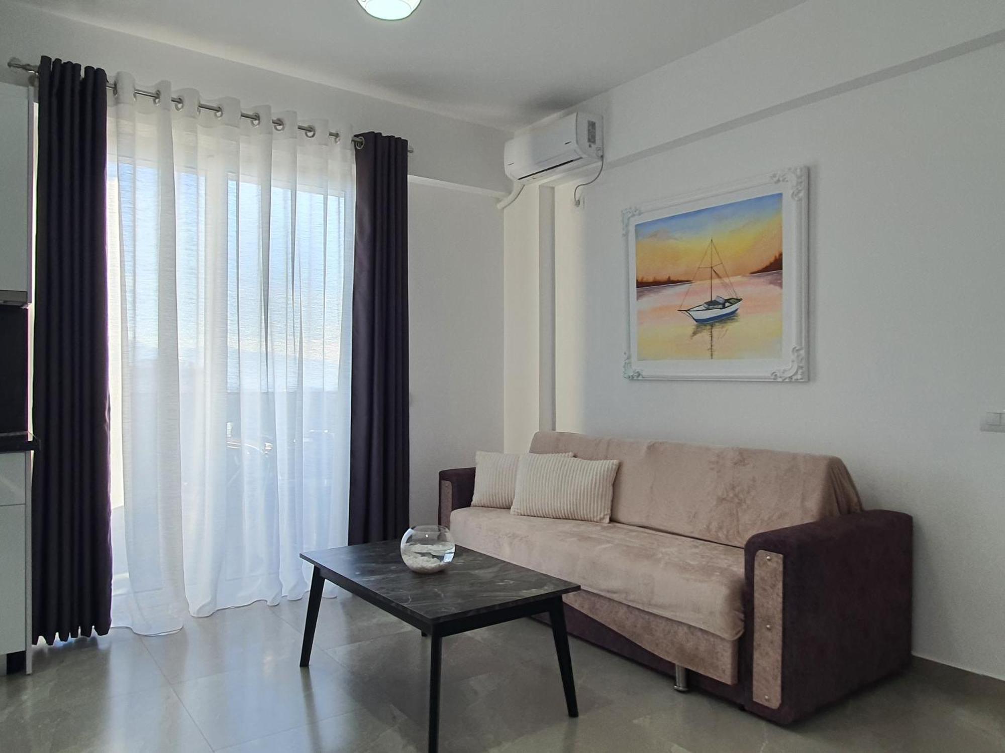 Flore Rooms Sarandë Eksteriør billede