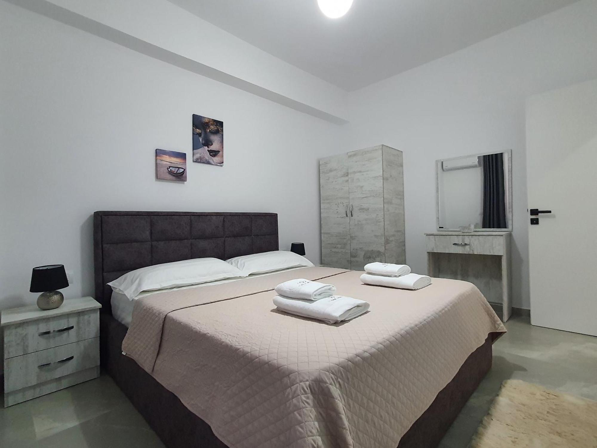 Flore Rooms Sarandë Eksteriør billede