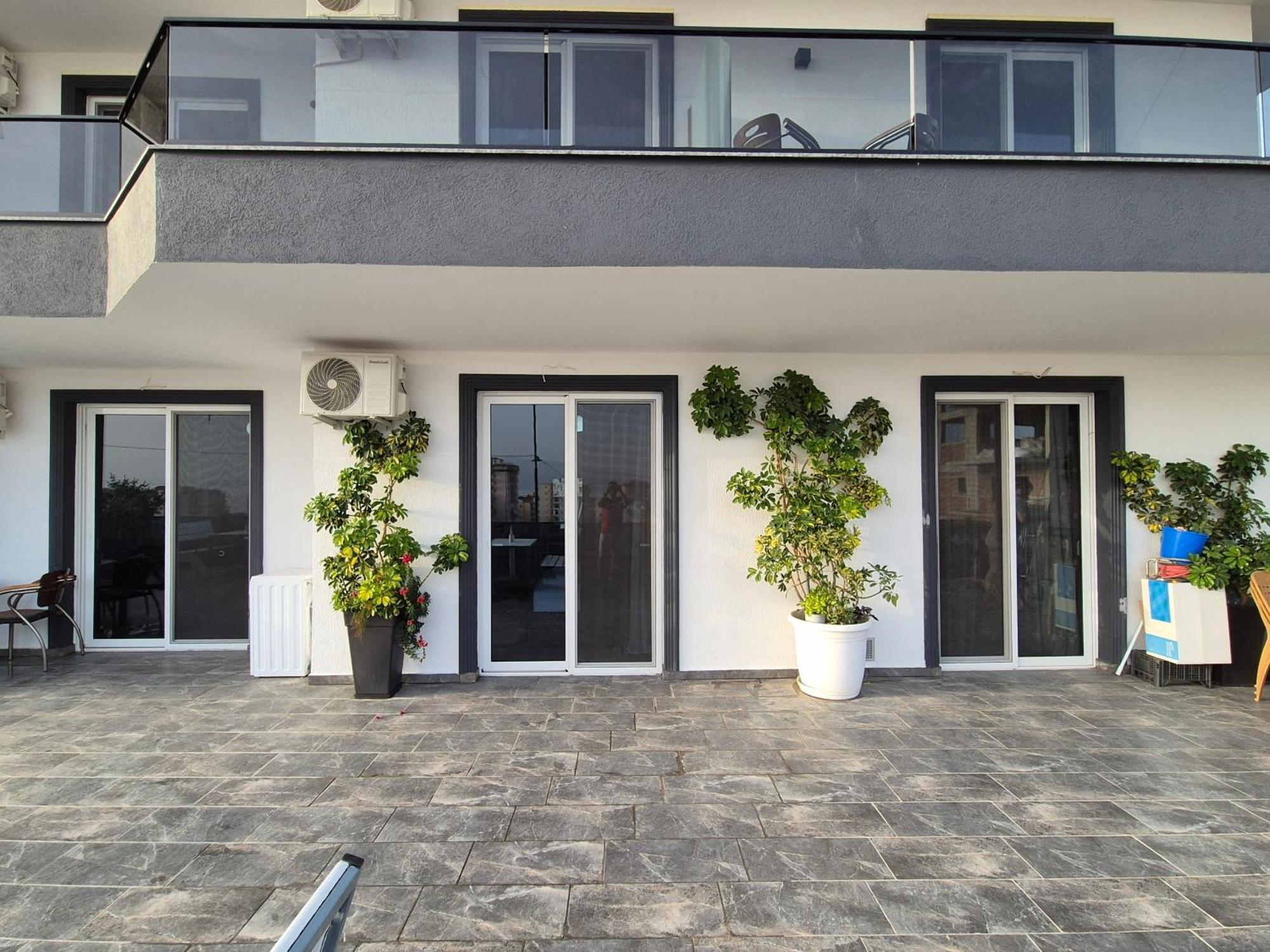 Flore Rooms Sarandë Eksteriør billede