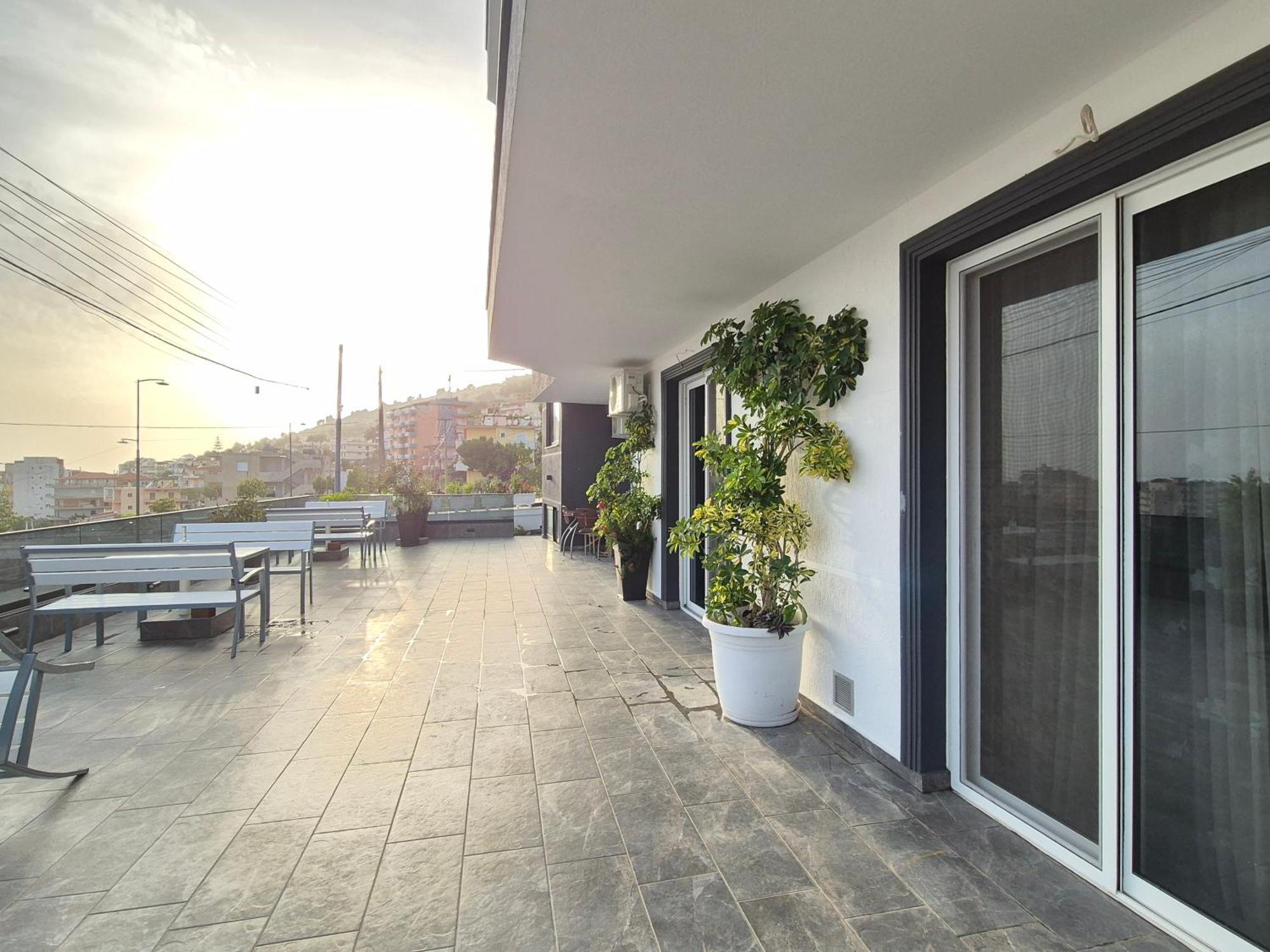 Flore Rooms Sarandë Eksteriør billede